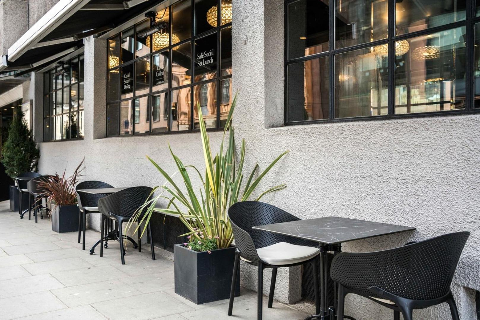 New Sleek & Modern In The Heart Of Chelsea Ferienhaus London