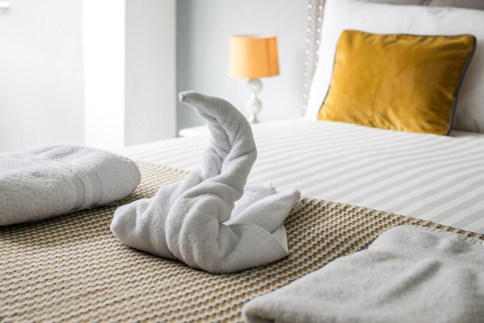 New Sleek & Modern In The Heart Of Chelsea * London